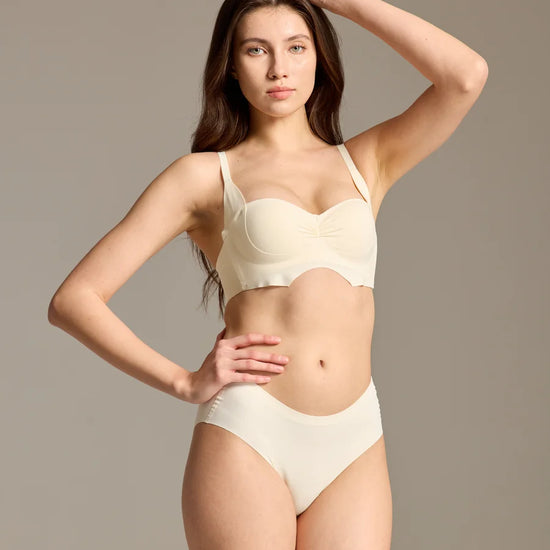 Elegance Redefined: The Luxe Strapless Bra by Brand - Rosey Isle